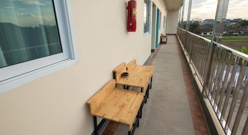 Bees Smile Hotel Τσιανγκ Ράϊ Εξωτερικό φωτογραφία